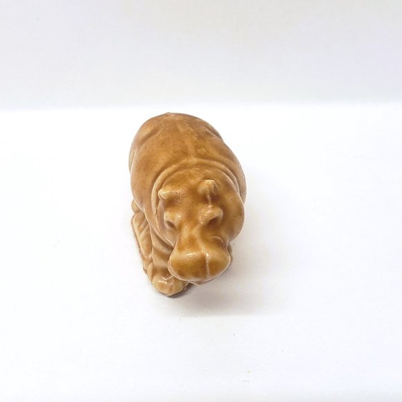 Vintage Wade Whimsies Red Rose Tea Figurines Lemur Hippo Puppy Dog Lot x4 - Picture 5 of 16